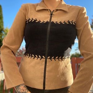 Two tone dressbarn exposed stitched styled jacket flattering and great shape
